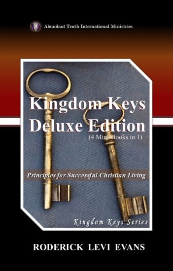 Kingdom Keys Deluxe Edition (4 Mini-Books in 1)