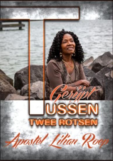 Gerijpt tussen twee rotsen - Lilian Roep - Macintosch