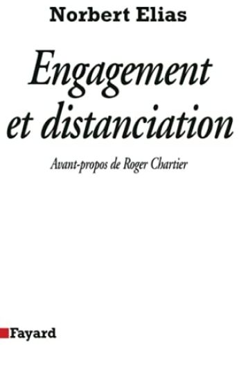 Engagement et distanciation