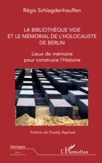 La bibliothèque vide et le mémorial de l'holocauste de Berlin