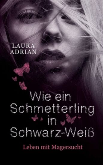Wie ein Schmetterling in Schwarz-Weiß