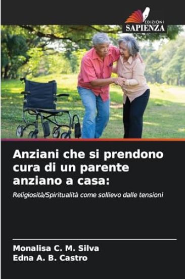 Anziani che si prendono cura di un parente anziano a casa