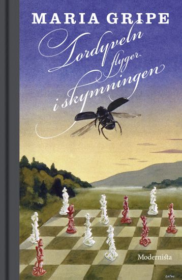Tordyveln flyger i skymningen