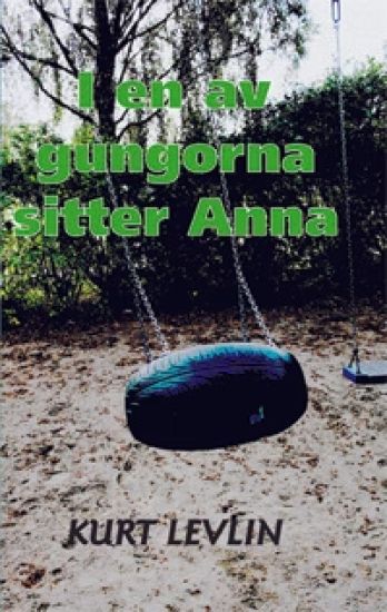 I en av gungorna sitter Anna