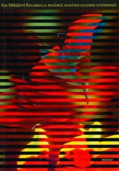 Kolibrilla pesänsä mustien liljojen sydämessä