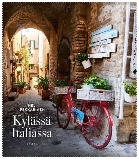 Kansikuva: Kylässä Italiassa