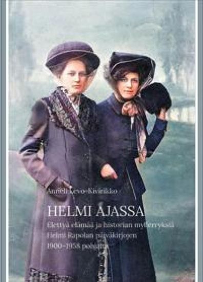 Kansikuva: Helmi ajassa
